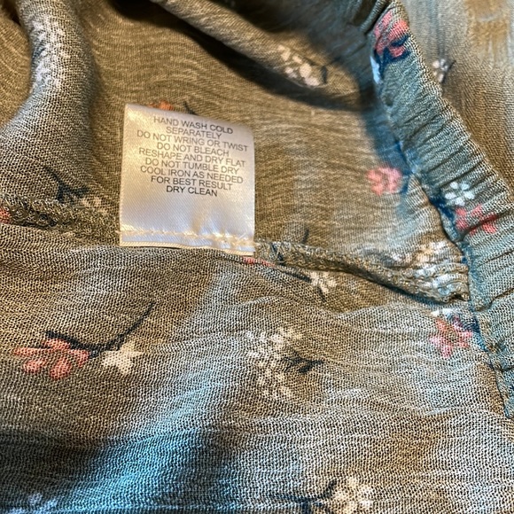 Hippie Rose floral long sleeves - Picture 7 of 9